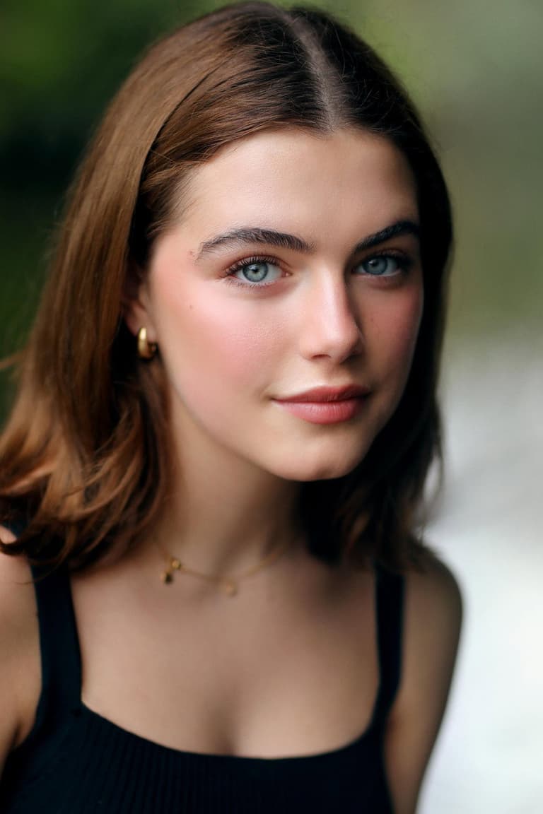 Actor Ella Bright