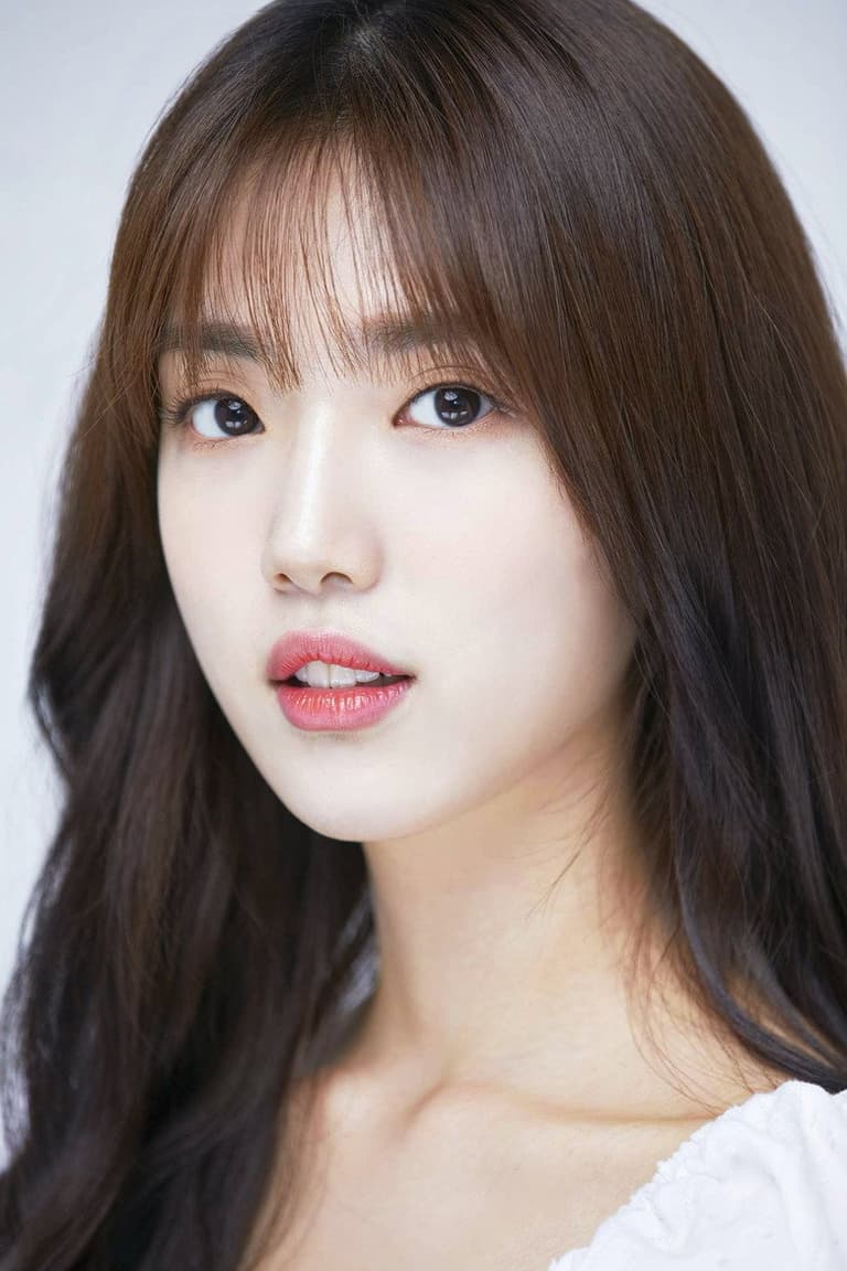 Actor Yoon Seo-ah