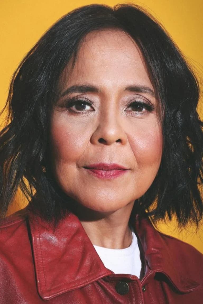 Actor Dolly de Leon