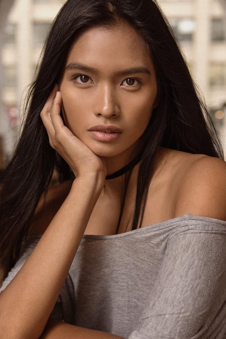 Actor Janine Tugonon
