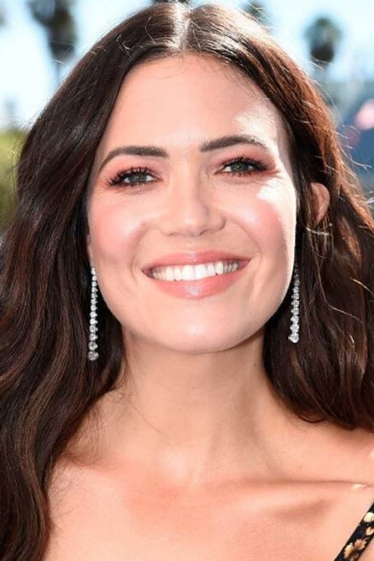 Actor Mandy Moore
