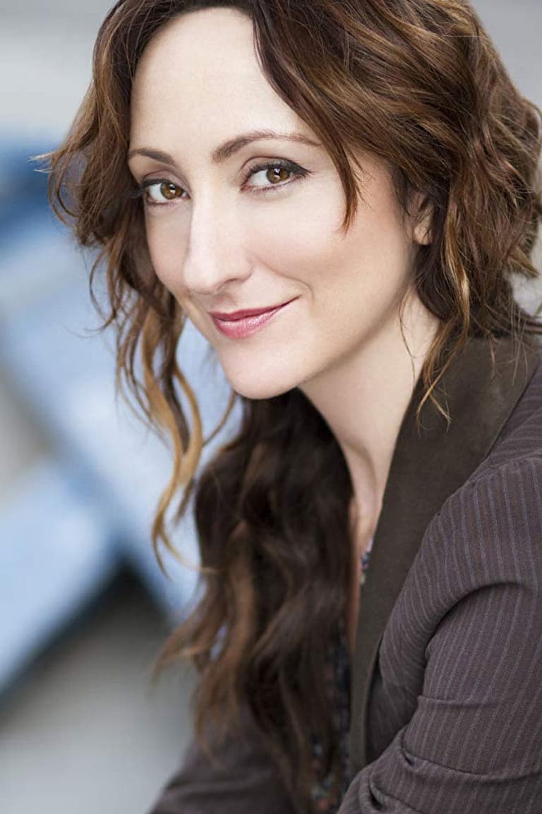Actor Carmen Cusack