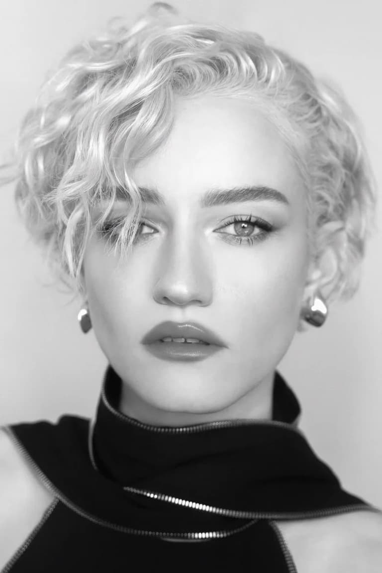 Actor Julia Garner