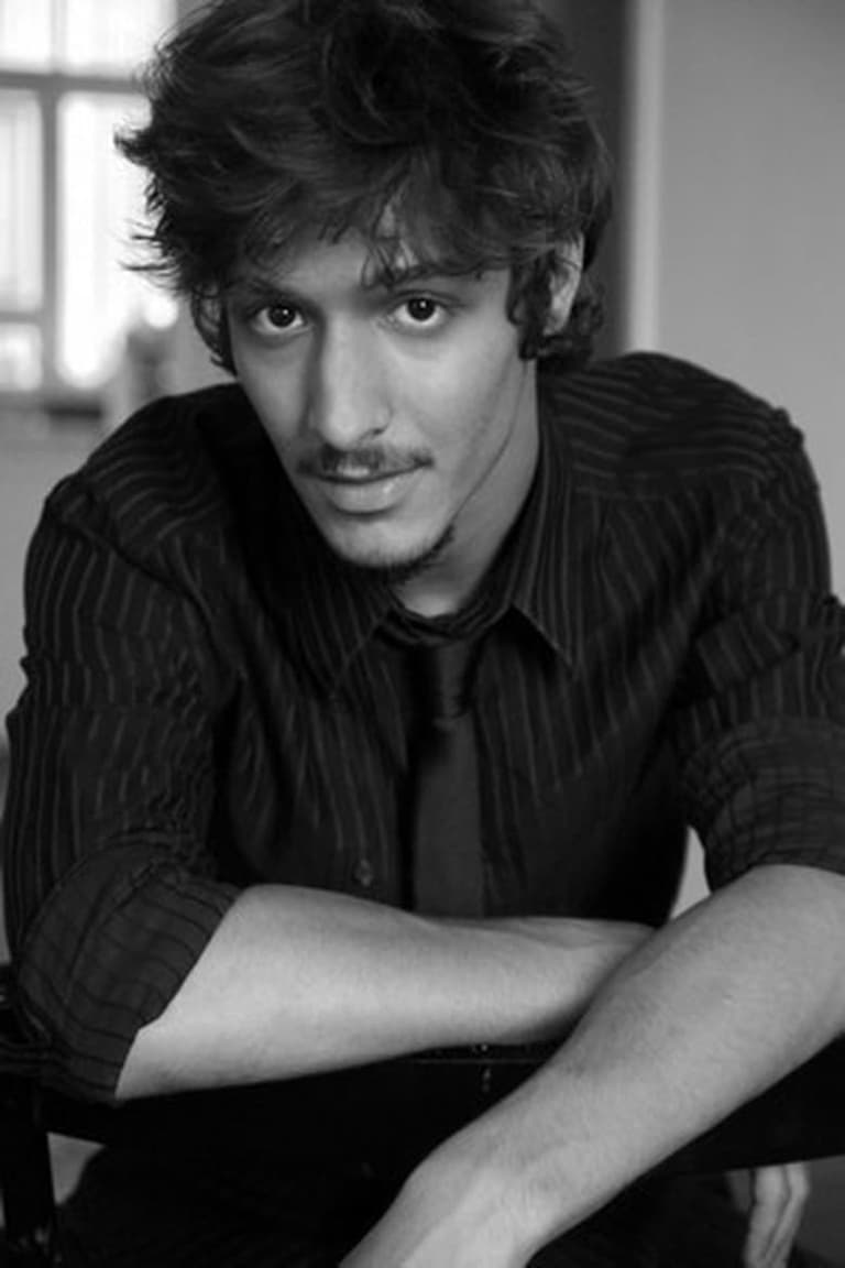 Actor Dario Aita