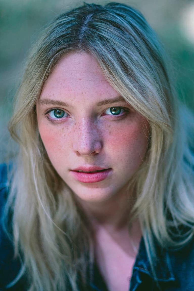 Actor Chynna Rae Shurts