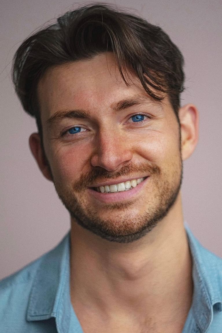 Actor Oliver Henry Arnold