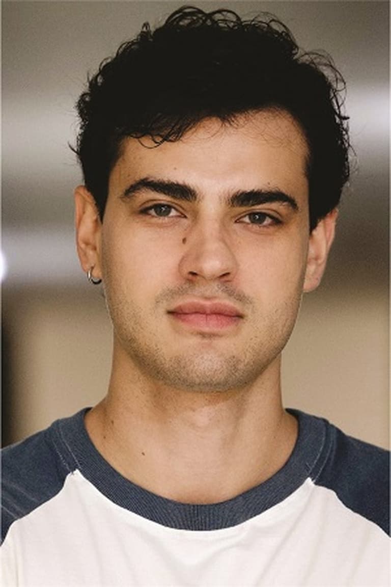 Actor Pedro Alves