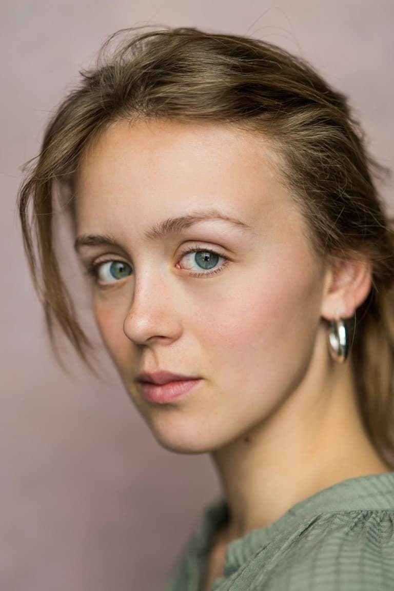 Actor Isabella Brownson