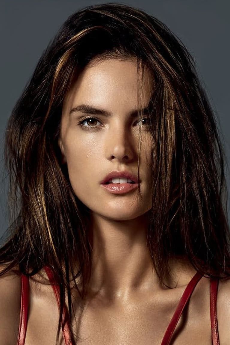 Actor Alessandra Ambrosio