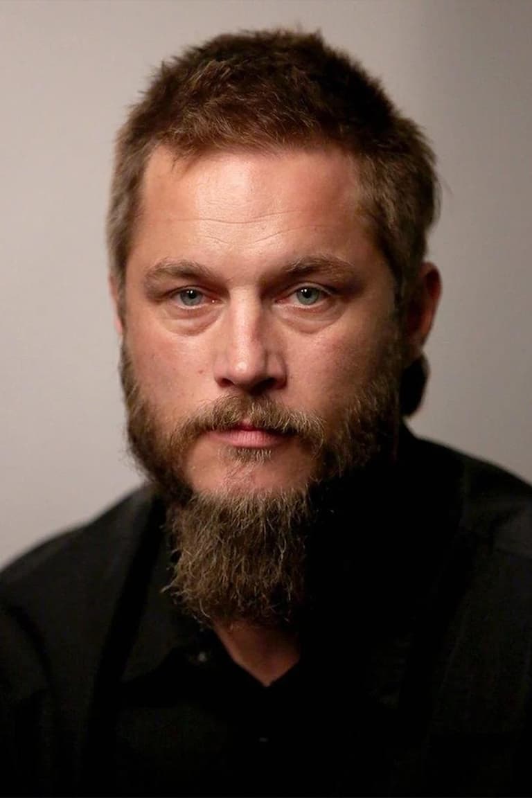 Actor Travis Fimmel