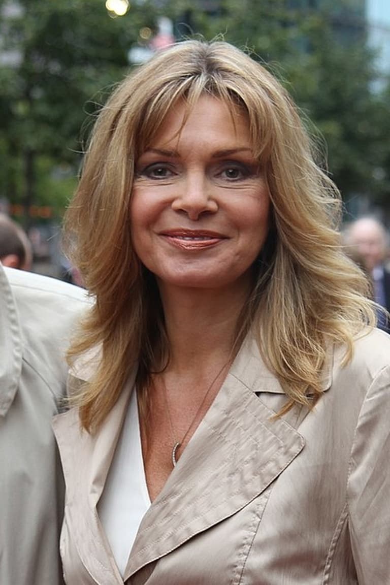 Actor Maren Gilzer