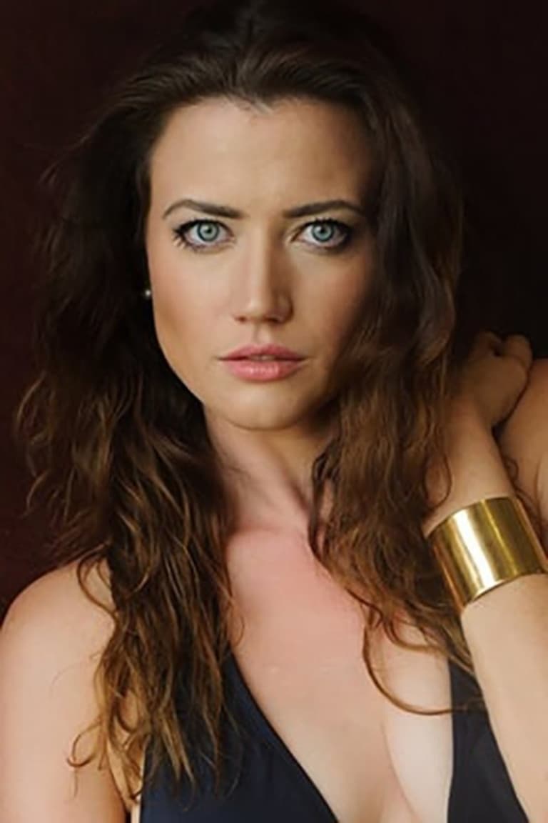Actor Katie Eichler