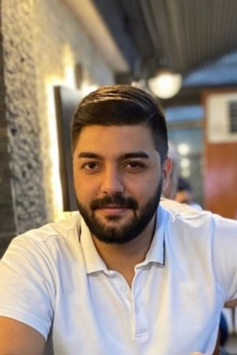 Actor Emre Kapar