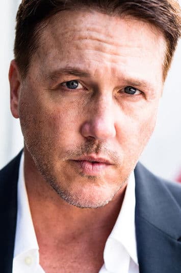 Actor Lochlyn Munro