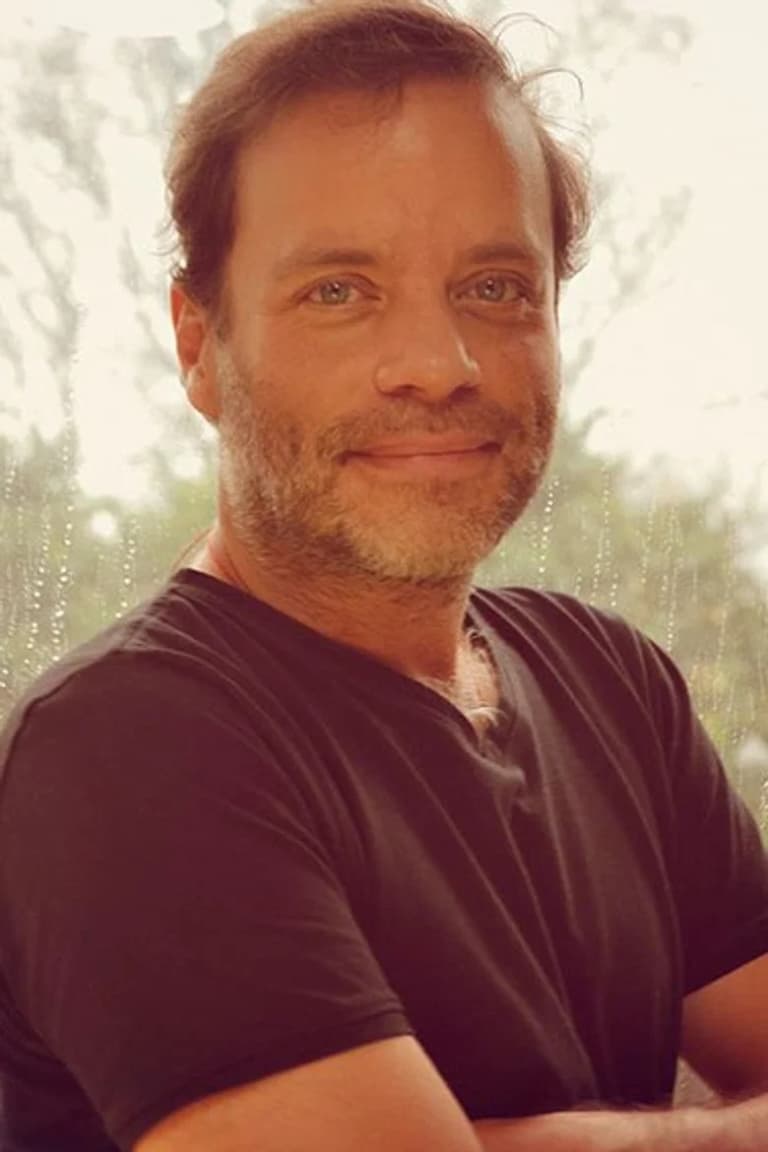 Actor Carlos Mariño