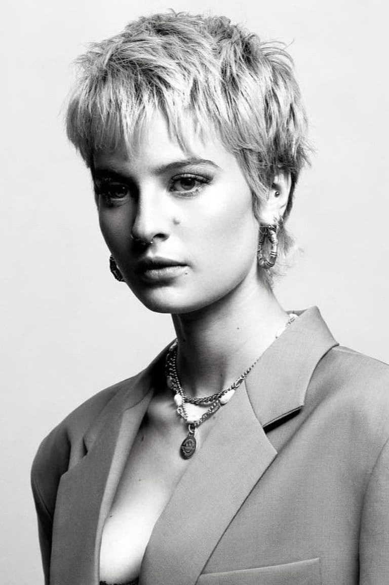 Actor Asher Yasbincek