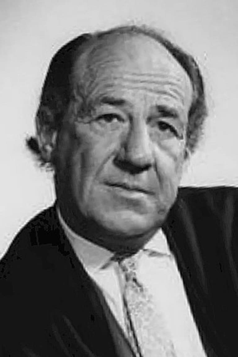 Actor Michael Hordern