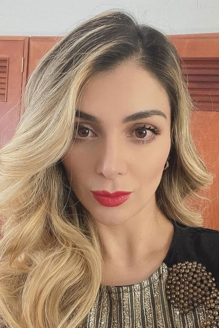 Actor Marilyn Patiño