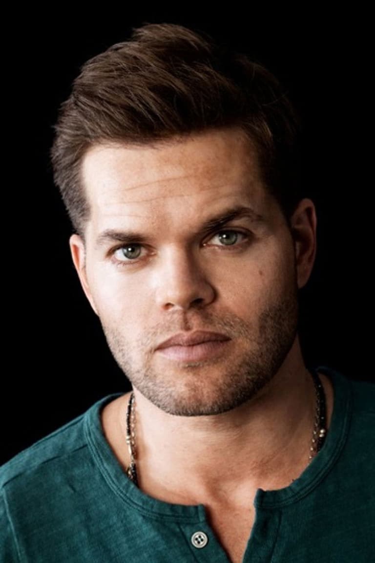 Actor Wes Chatham
