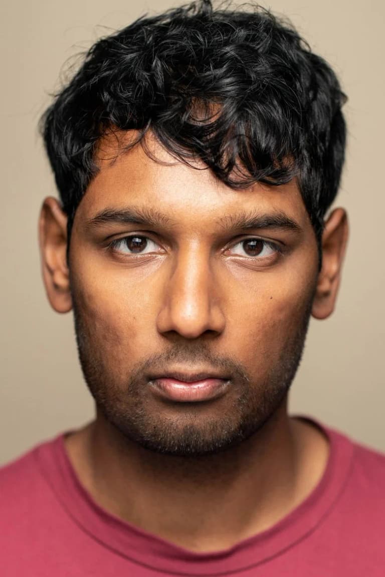 Actor Aaron Gill