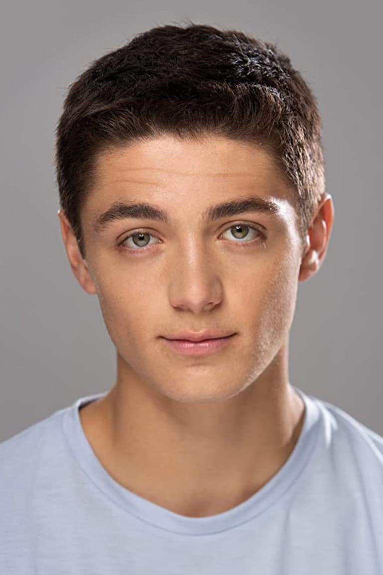Actor Asher Angel