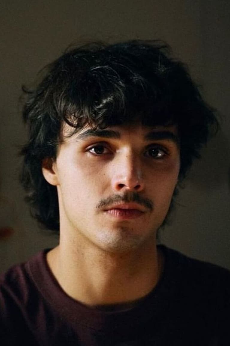 Actor Enzo Oliver