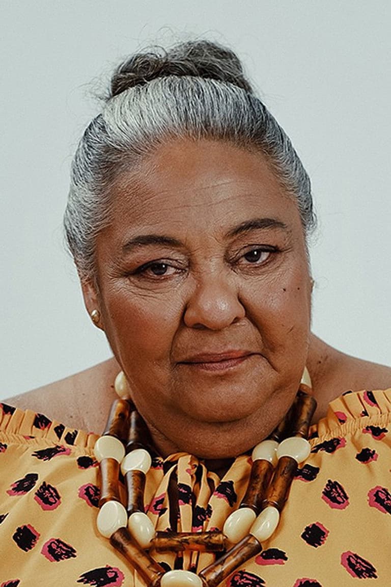 Actor Aline Marta Maia