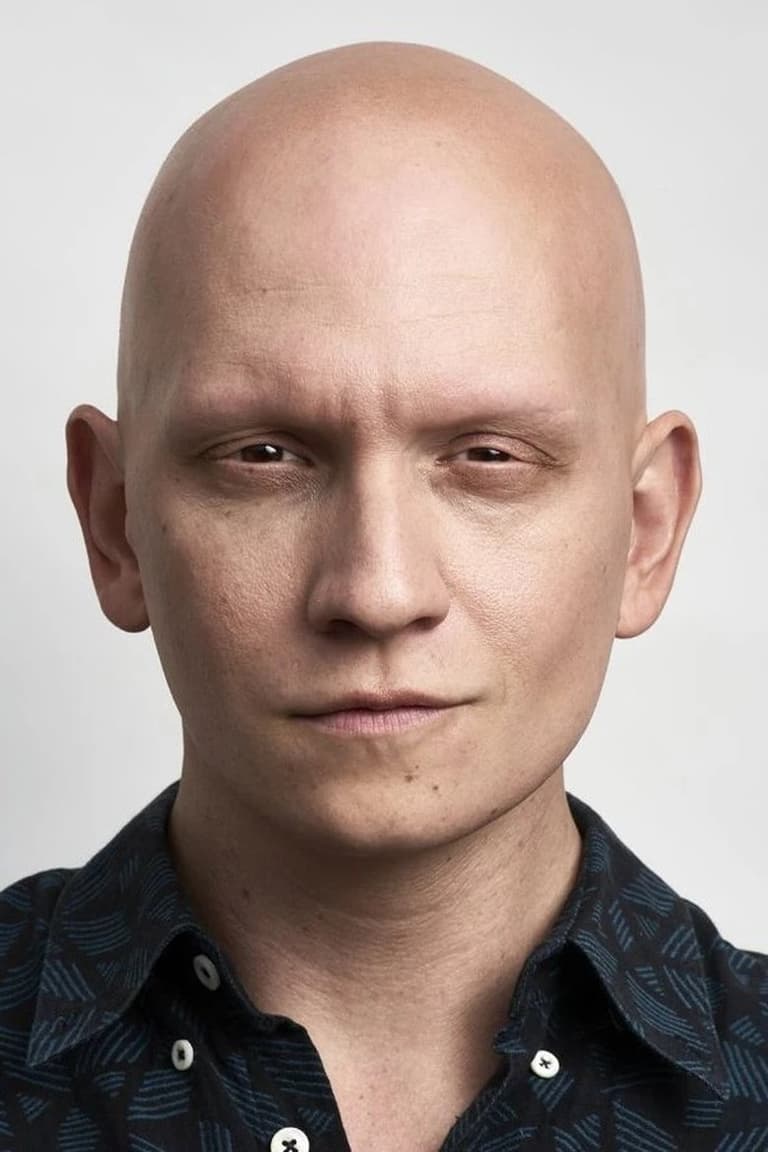 Actor Anthony Carrigan