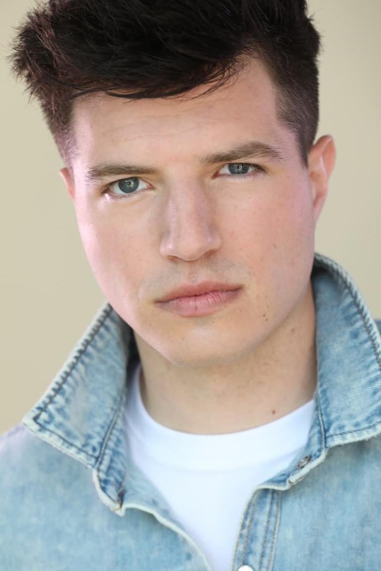 Actor Dylan Flashner