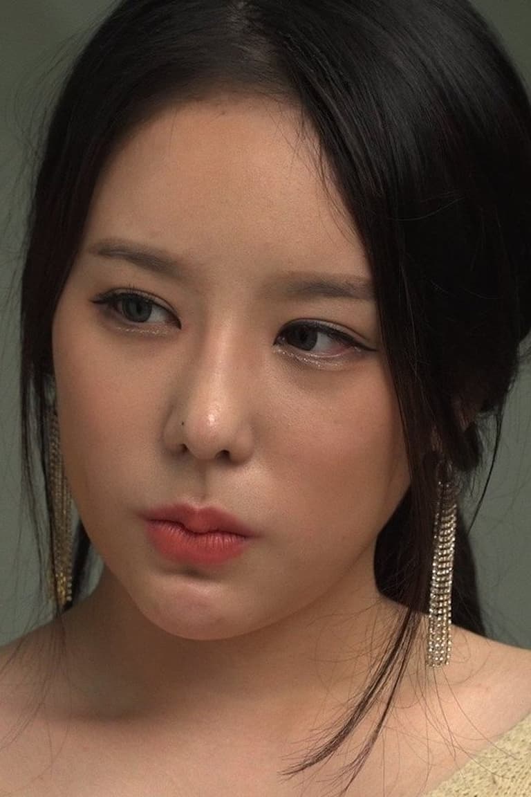 Actor Tae Hee