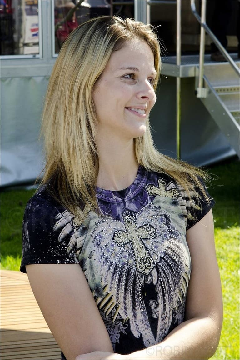 Actor Lisa Kelly