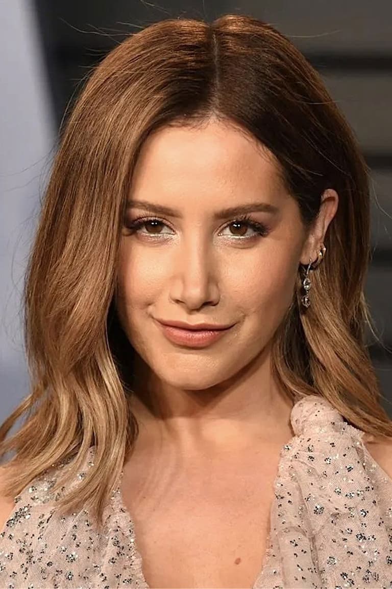 Actor Ashley Tisdale