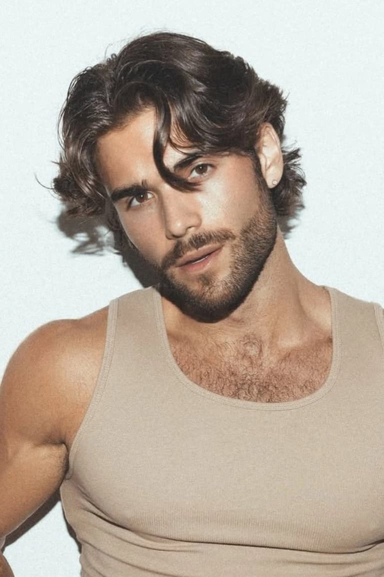Actor Hunter McVey