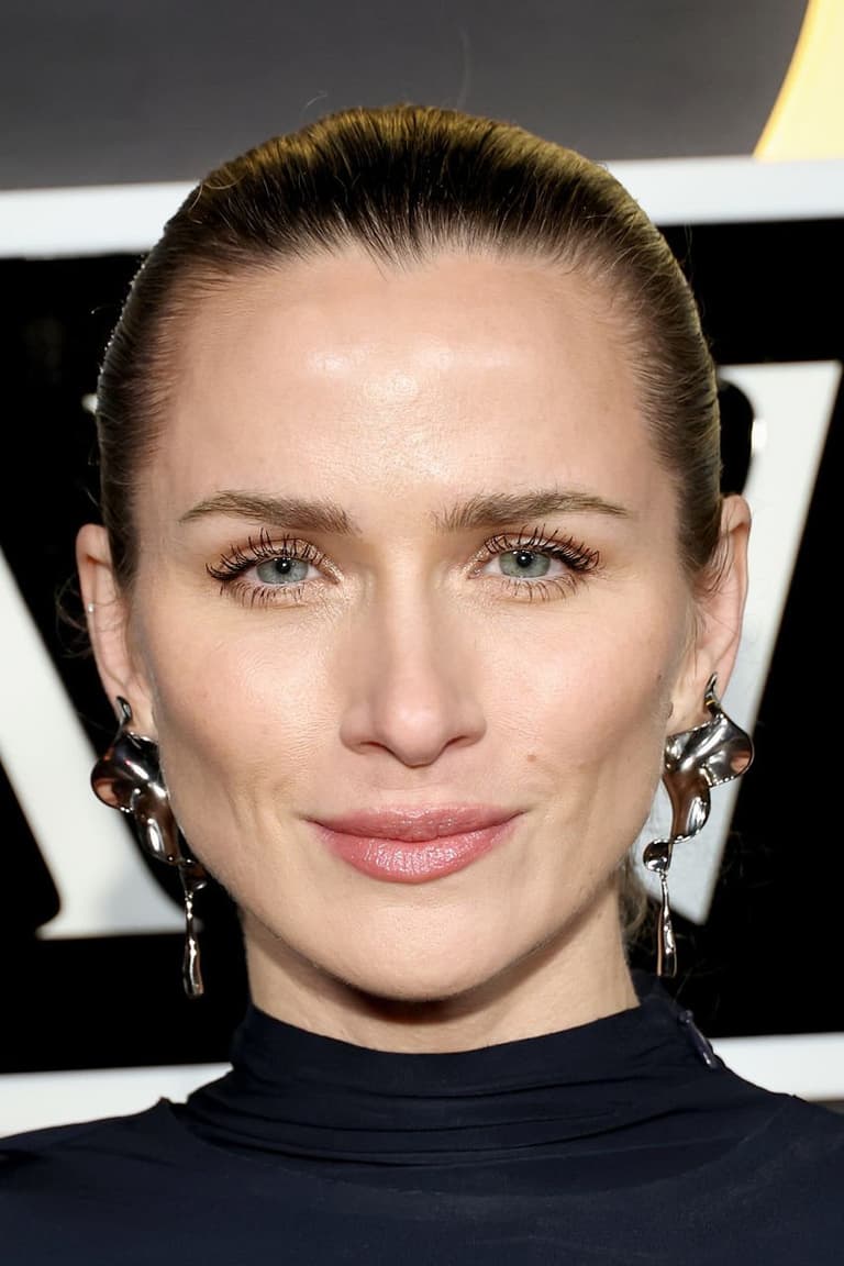 Actor Shantel VanSanten