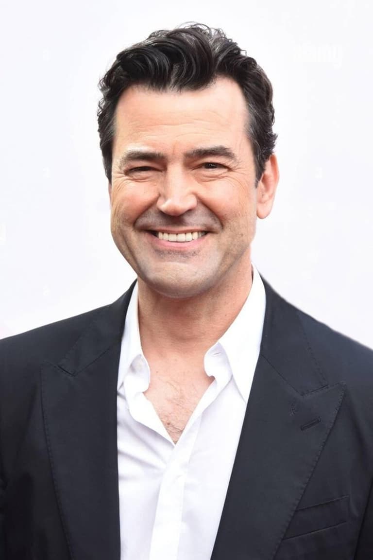 Actor Ron Livingston