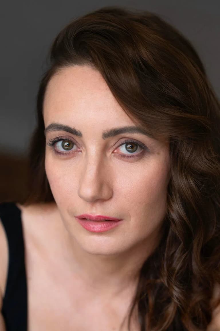 Actor Julia Messina