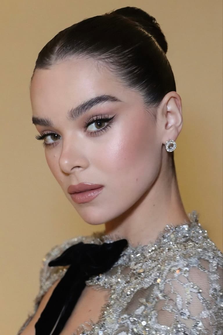Actor Hailee Steinfeld