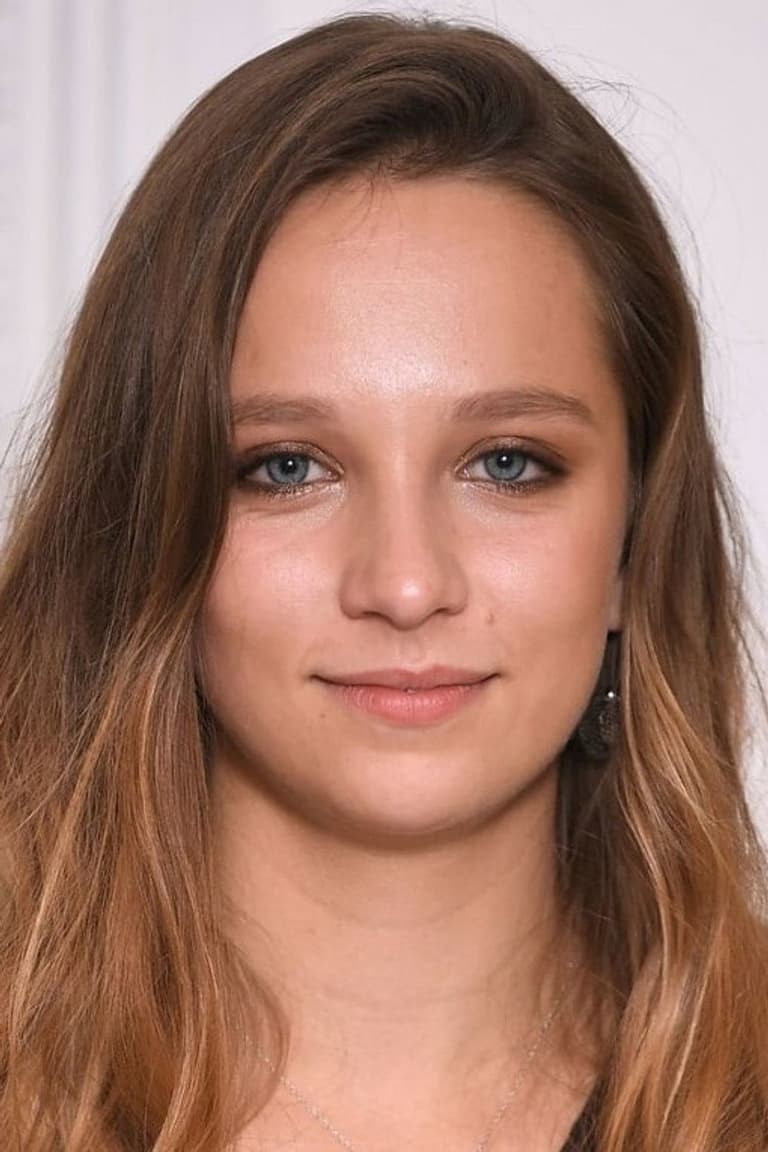 Actor Molly Windsor