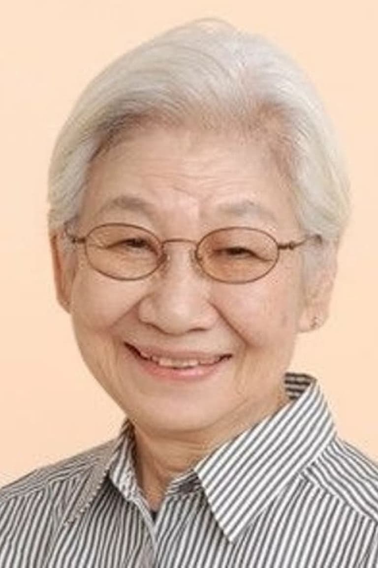 Actor Miyoko Asō