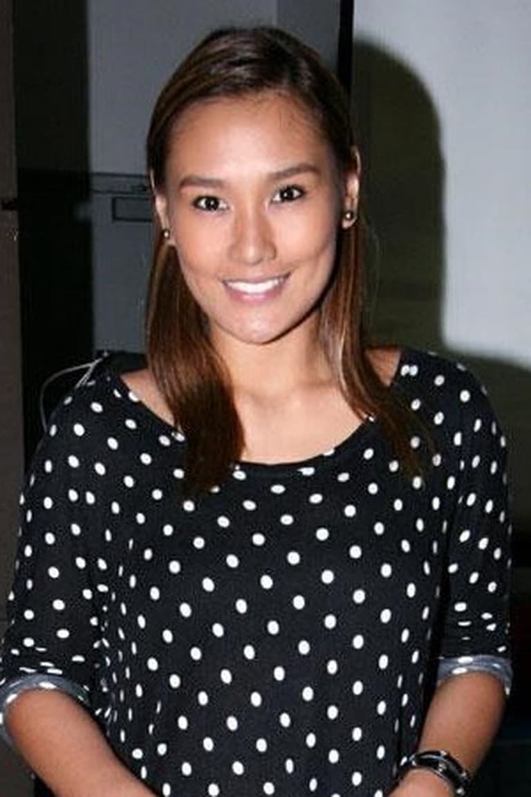 Actor Carlene Aguilar
