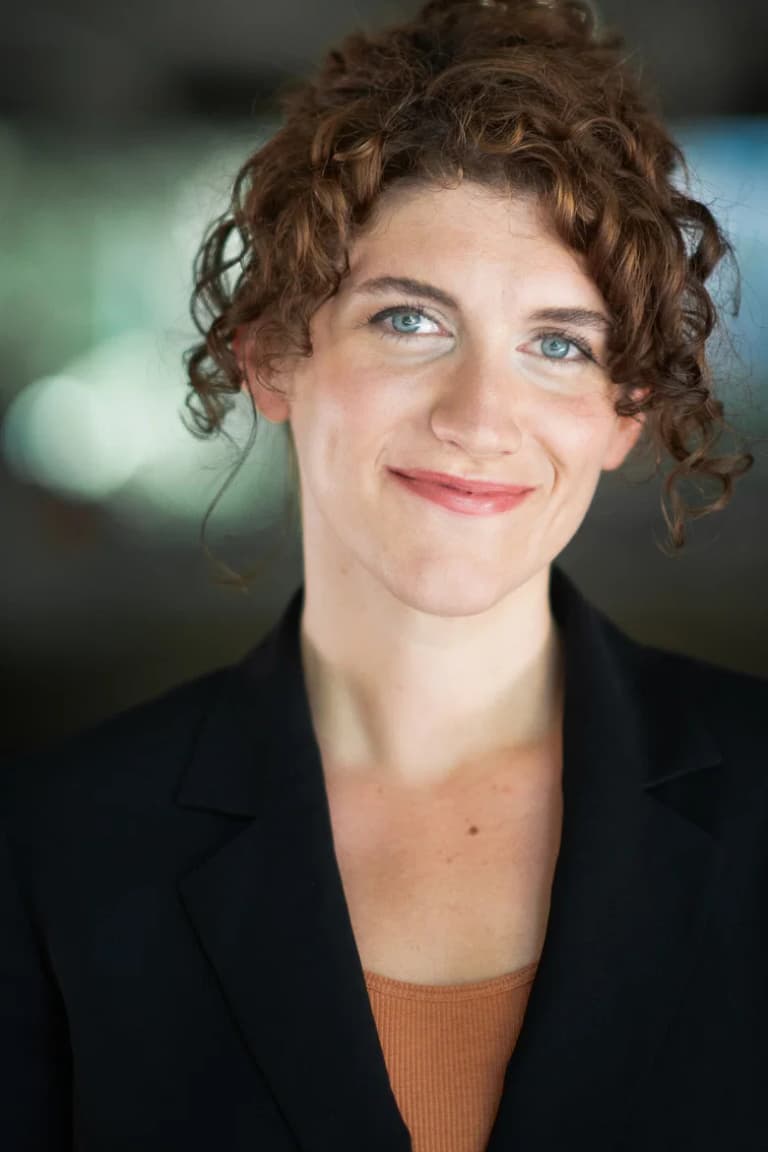 Actor Hannah Pniewski