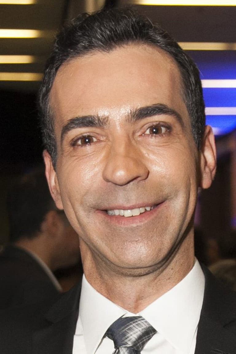 Actor César Tralli