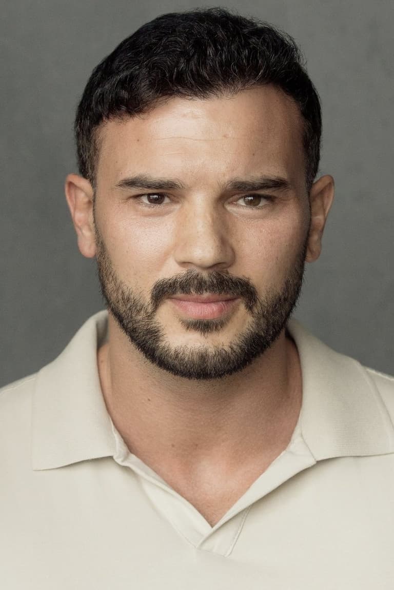 Actor Steven Blades
