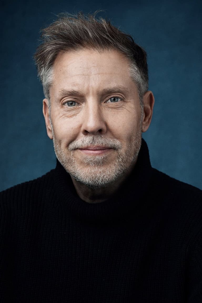 Actor Simeon Willis