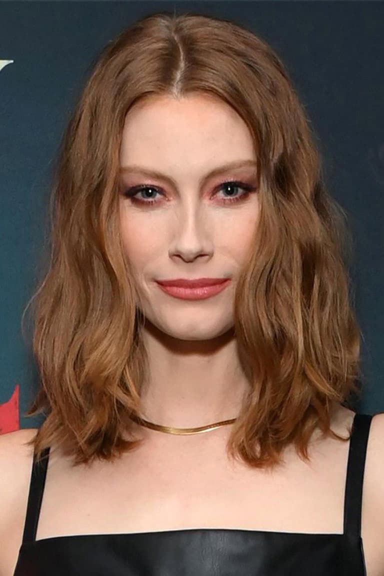 Actor Alyssa Sutherland