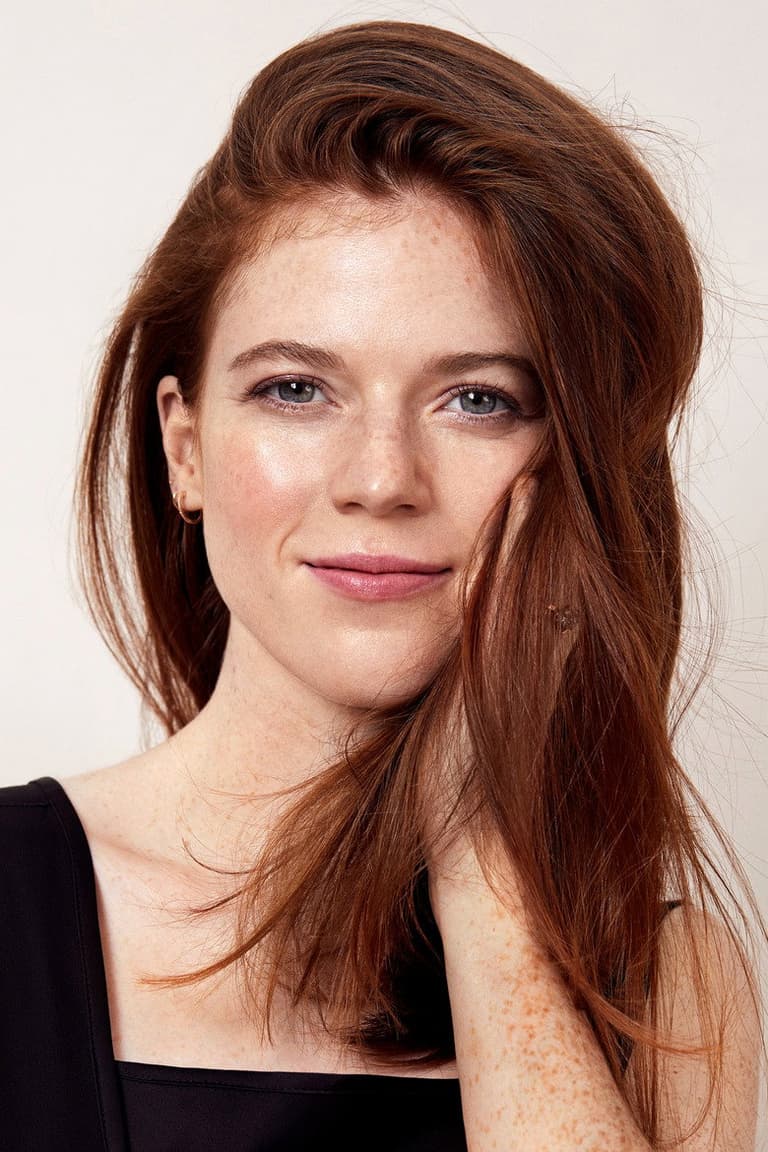 Actor Rose Leslie