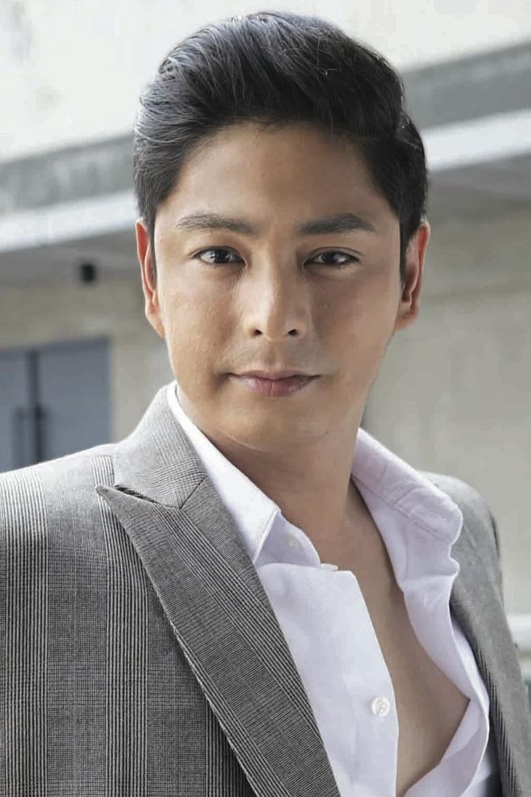 Actor Coco Martin