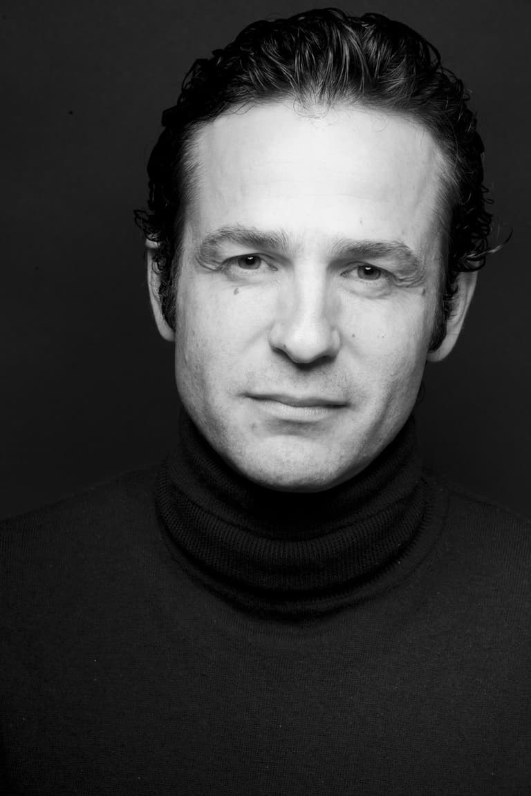 Actor Gustavo Salmerón