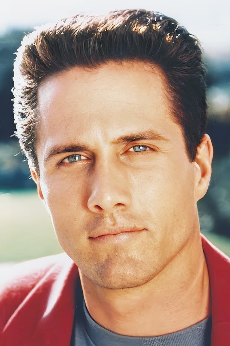 Actor Rob Estes