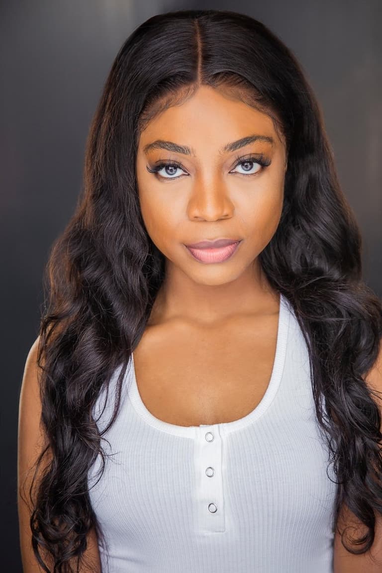 Actor Sarah Alaina